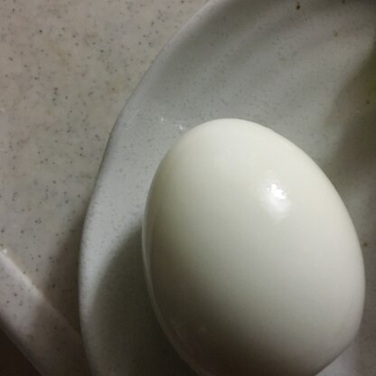 基本の茹で卵ですが、参考にさせていただきました★黄身の固さも好みです★